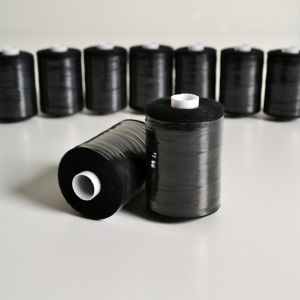 Polyesterová nit TKY 1000 barva černá